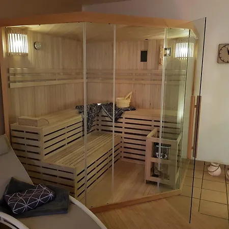 Moderne Auf Dem Kastanienhof Apartmán *